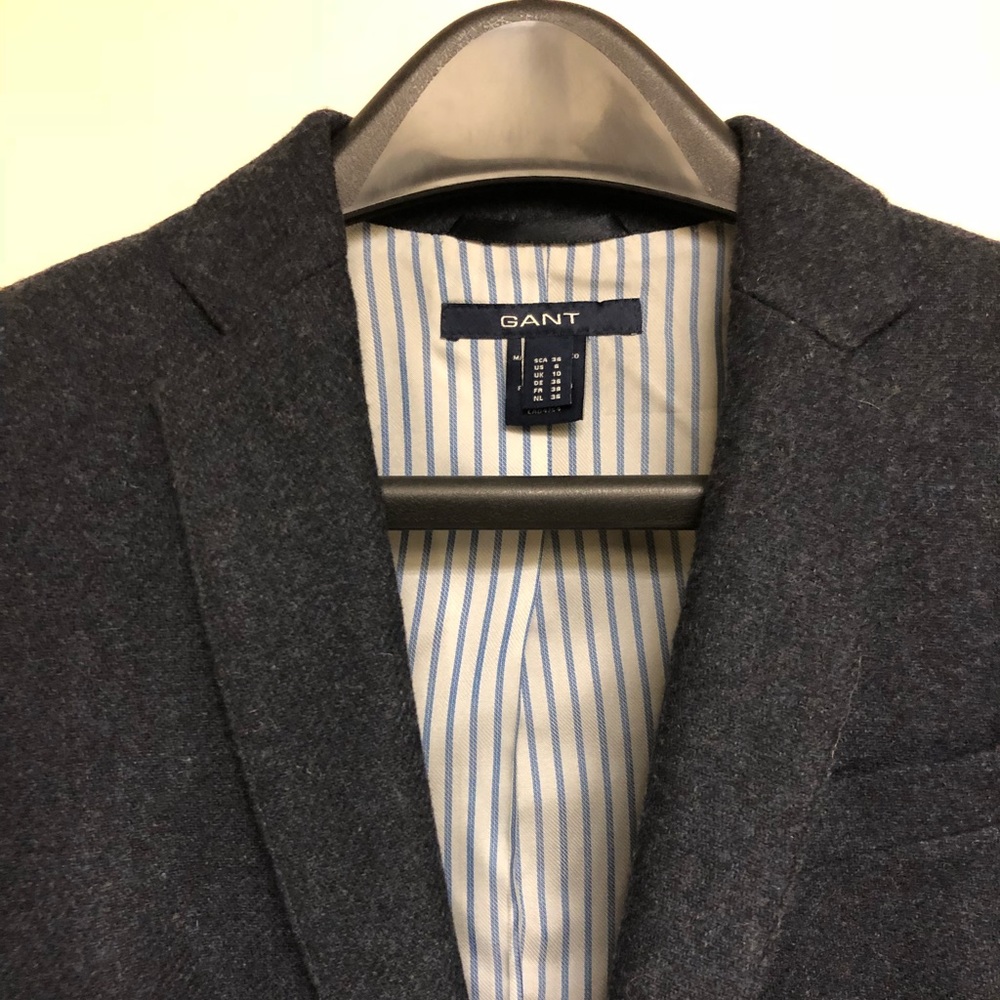 Gant Size 6 blazer bought Fall 2017